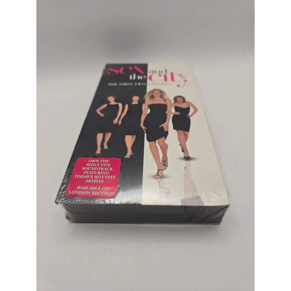 Sex and the City: The First Two Episodes (VHS, 2000)
